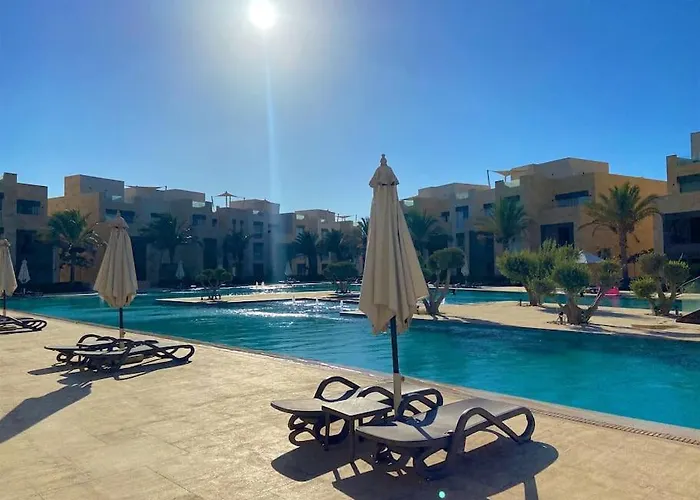 Chic 3br Ground Free & Pool Access At Mangroovy شقة *