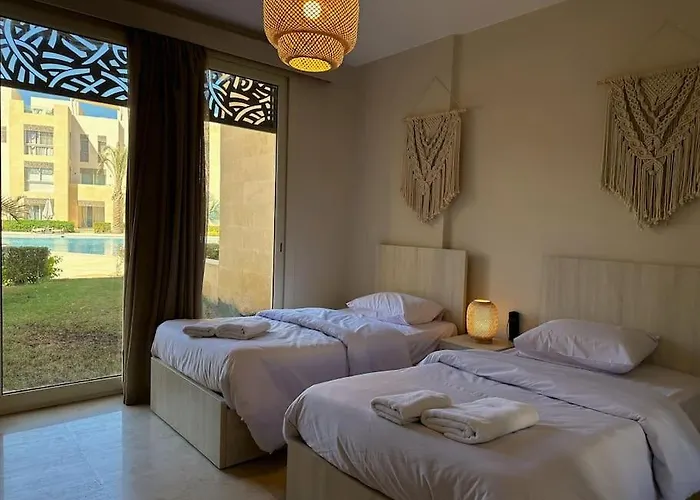 Chic 3br Ground Free & Pool Access At Mangroovy
