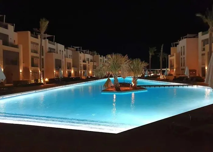 Chic 3br Ground Free & Pool Access At Mangroovy شقة الغردقة