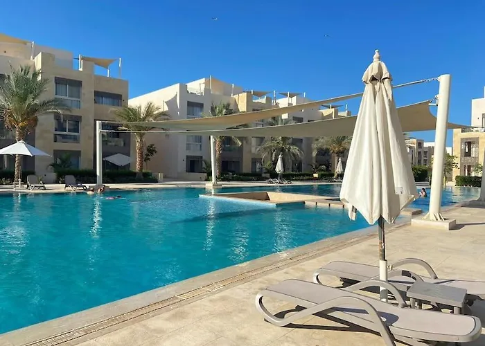 شقة Chic 3br Ground Free & Pool Access At Mangroovy الغردقة
